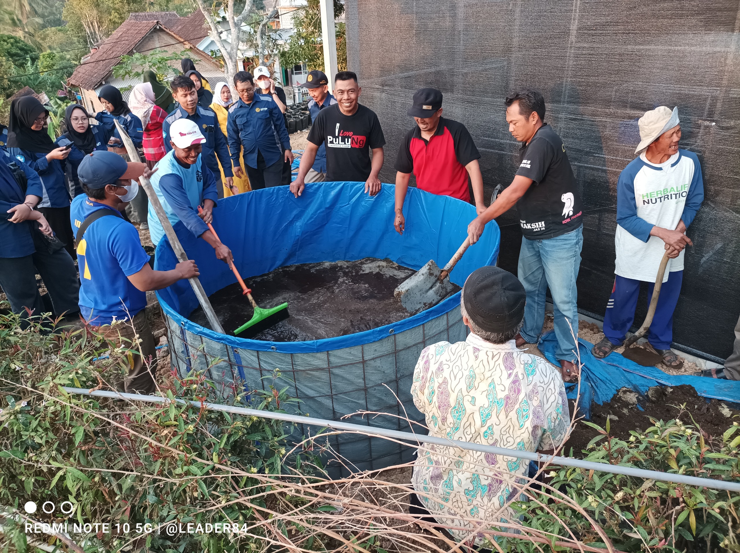 Ajarkan Pembuatan Pupuk Organik hingga Digitalisasi Pertanian, Dosen UTP Berkolaborasi Melaksanakan Pengabdian Masyarakat di Desa Wagir Kidul-Ponorogo