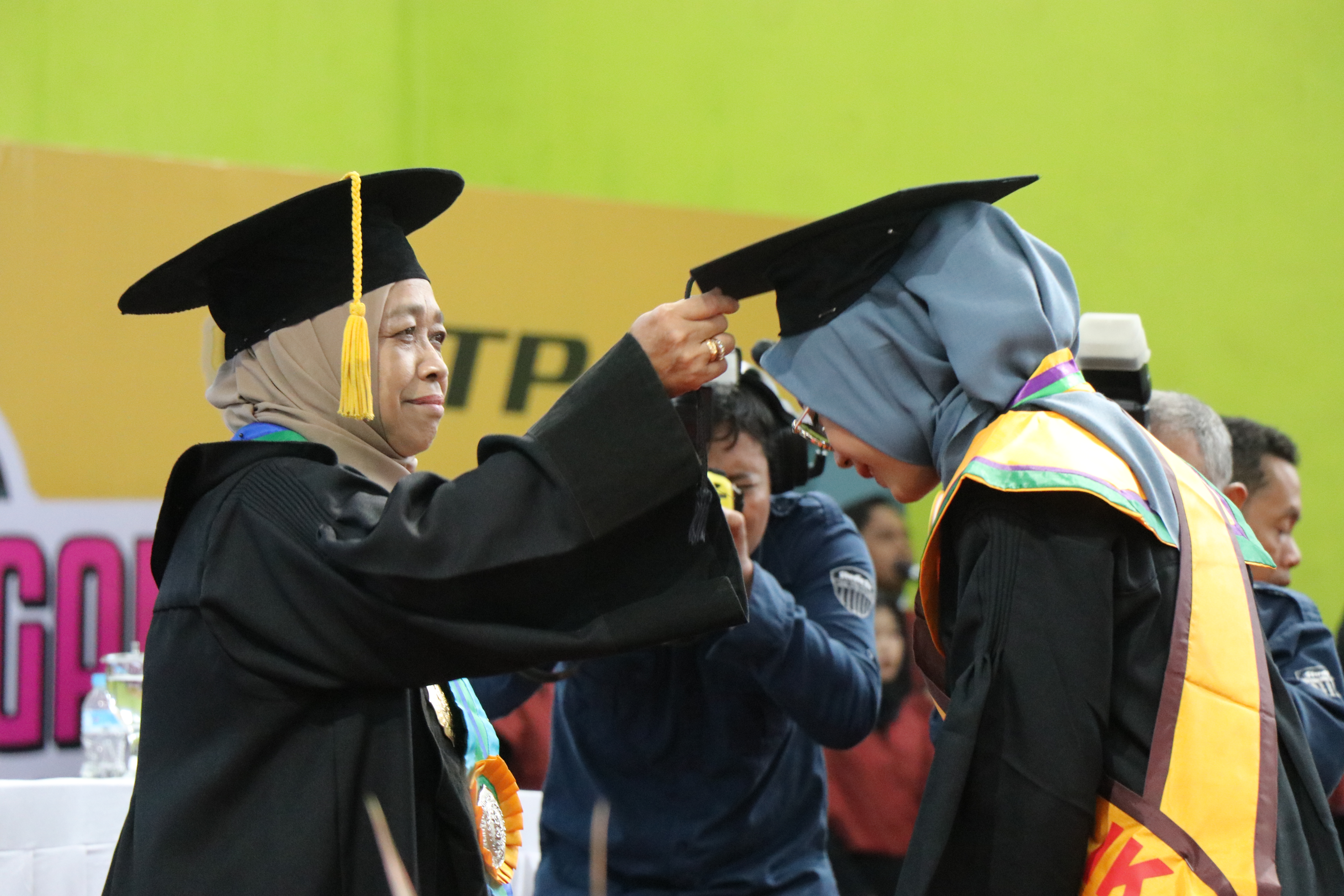 UTP Gelar Wisuda Periode II T.A 2023/2024: Prodi SIKC Mewisuda Angkatan Pertama 